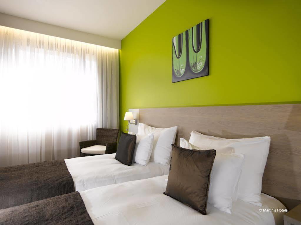 Martin'S Waterloo Hotel Екстериор снимка